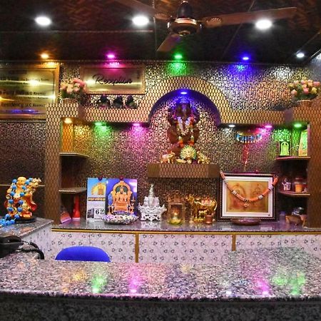 Gayathri Stay Kanchipuram Eksteriør billede